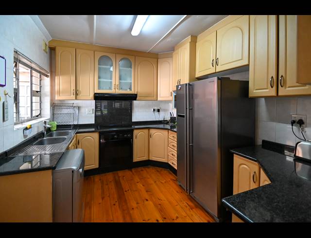 4 BEDROOM HOUSE FOR SALE IN SHERWOOD
